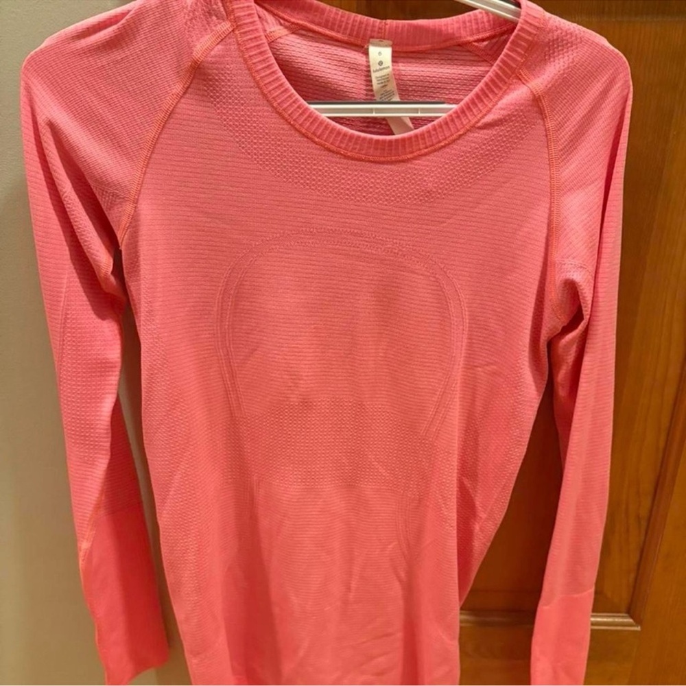 Lululemon swiftly tech